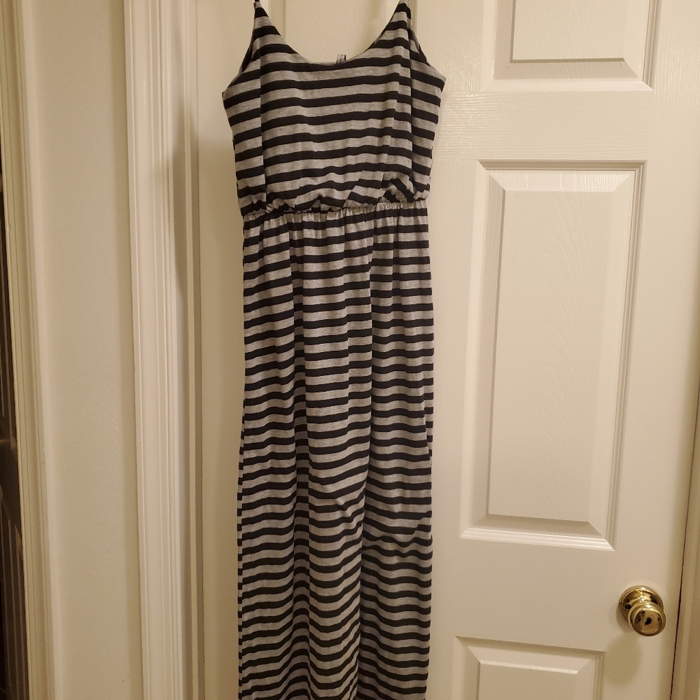 Expresso Black and White Stripe Dress in Small